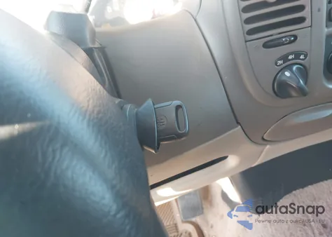 1999 Ford F-150 Lariat/Work Series/Xl/Xlt из США, поврежденный, VIN 1FTRX18W1XNA73277